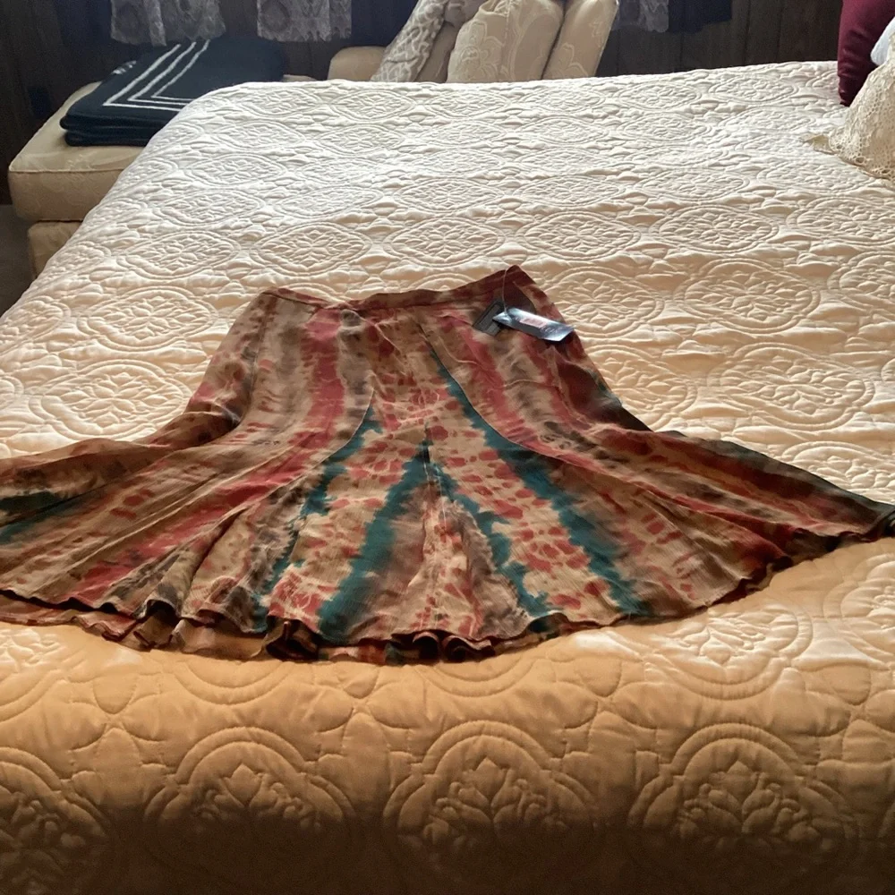 Ann Klein ladies 100% silk skirt, NWT, size 8 - Picture 2 of 14